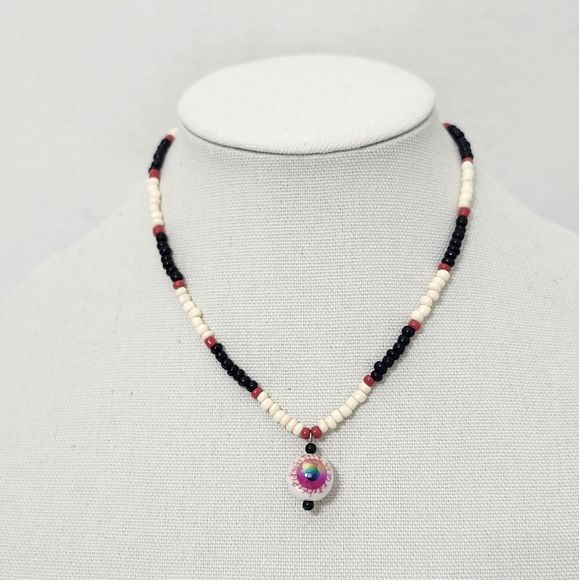 Magenta Eyeball Glass Seed Bead Necklace Halloween Handmade OOAK New - Picture 1 of 12